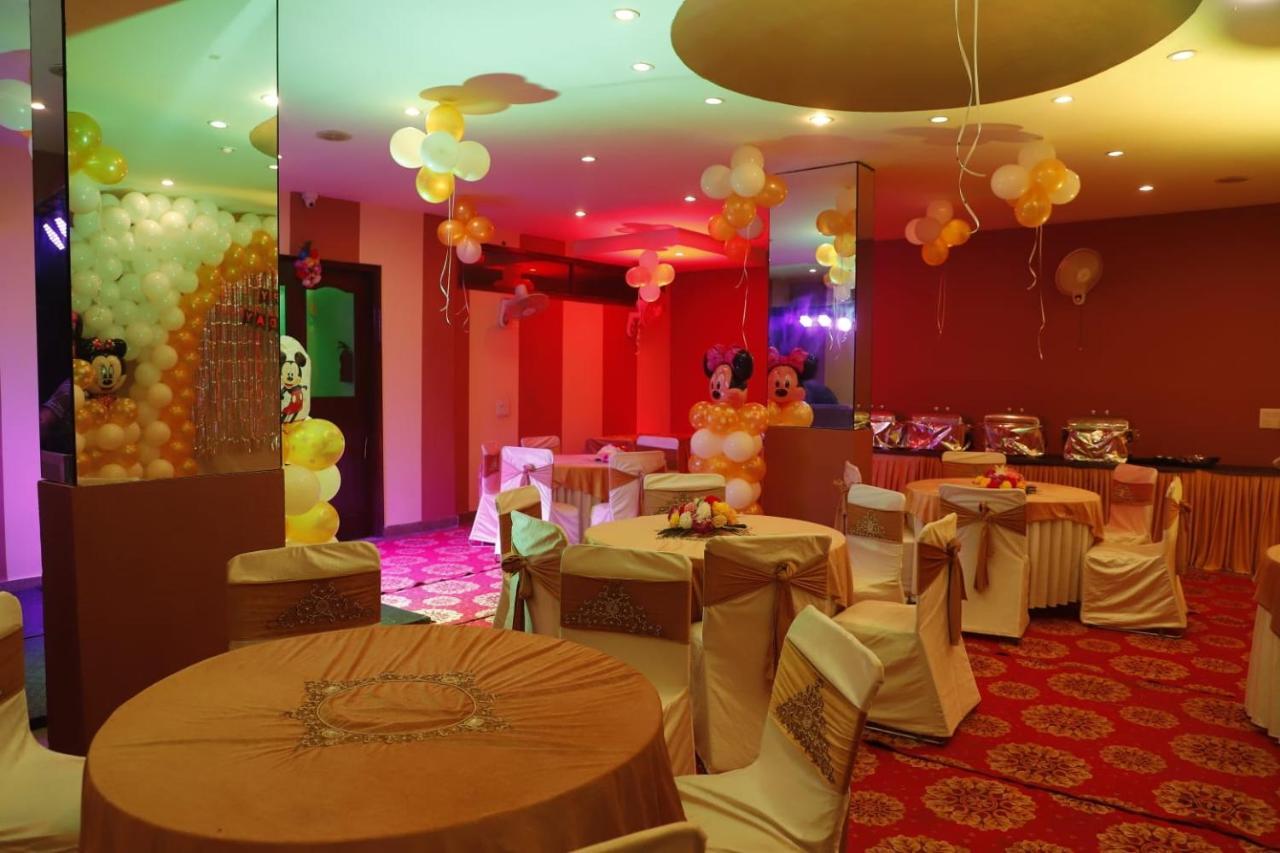 Nikko Blue - Boutique Hotel Gurgaon Ngoại thất bức ảnh