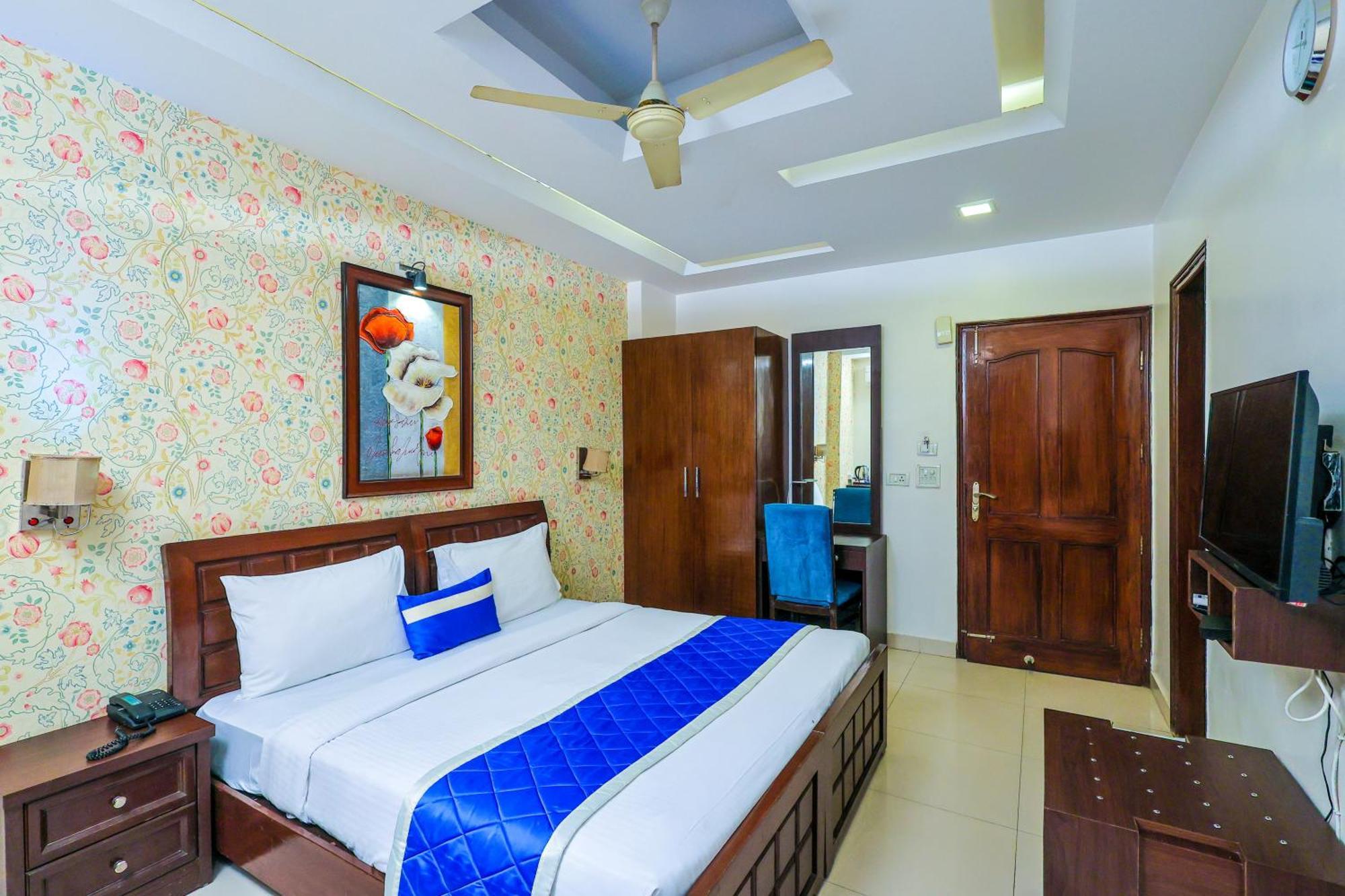 Nikko Blue - Boutique Hotel Gurgaon Ngoại thất bức ảnh