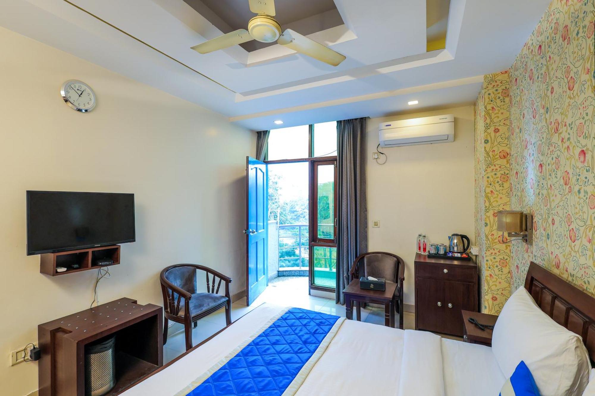 Nikko Blue - Boutique Hotel Gurgaon Ngoại thất bức ảnh