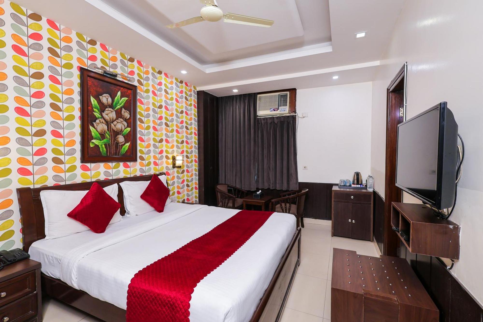 Nikko Blue - Boutique Hotel Gurgaon Ngoại thất bức ảnh
